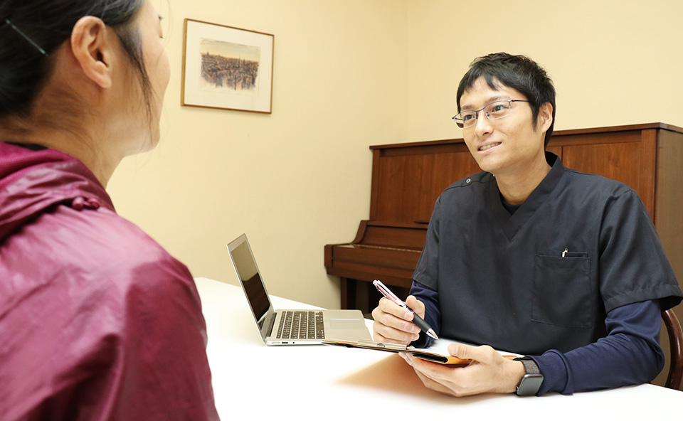 訪問鍼灸院まんまる堂 〈慢性腰痛・ひざ痛専門〉 訪問鍼灸院まんまる堂 〈慢性腰痛・ひざ痛専門〉